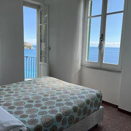 Cinzia Stazione Corniglia